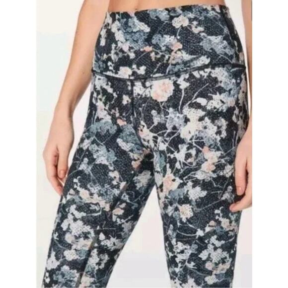 Lululemon Wunder Under Crop Hi-Rise 21" Spring Bloom Multi Leggings Size… - Picture 2 of 10